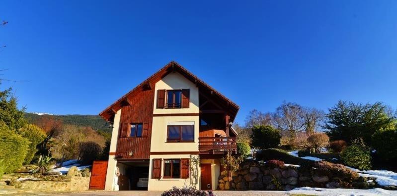 Eco-Logis Mad'In Belledonne Bed & Breakfast Theys Exterior foto